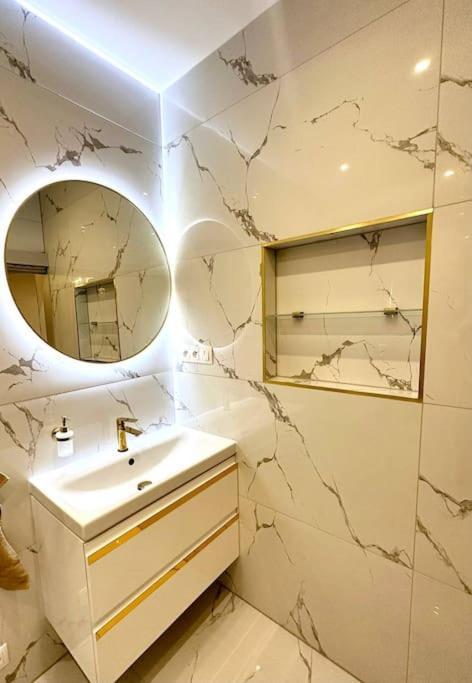 Luxury Apartment In براتسيلافا المظهر الخارجي الصورة